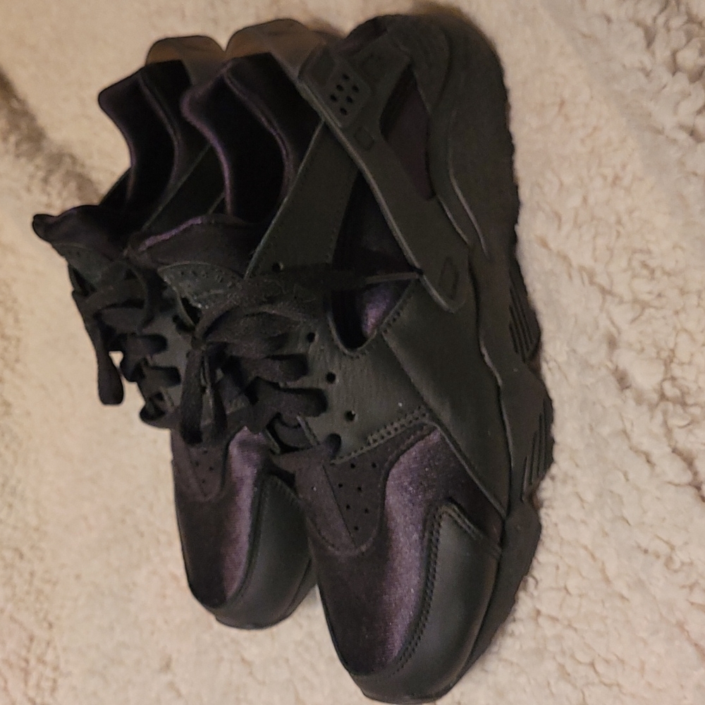 Nike Huarache Sneakers